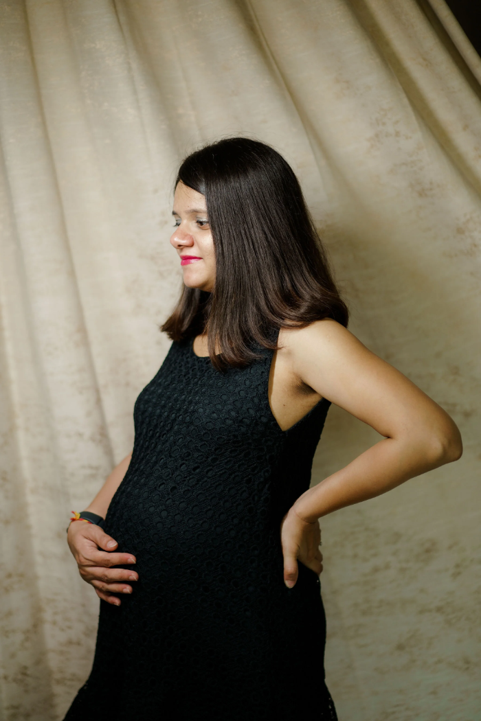 Intimate maternity couple session